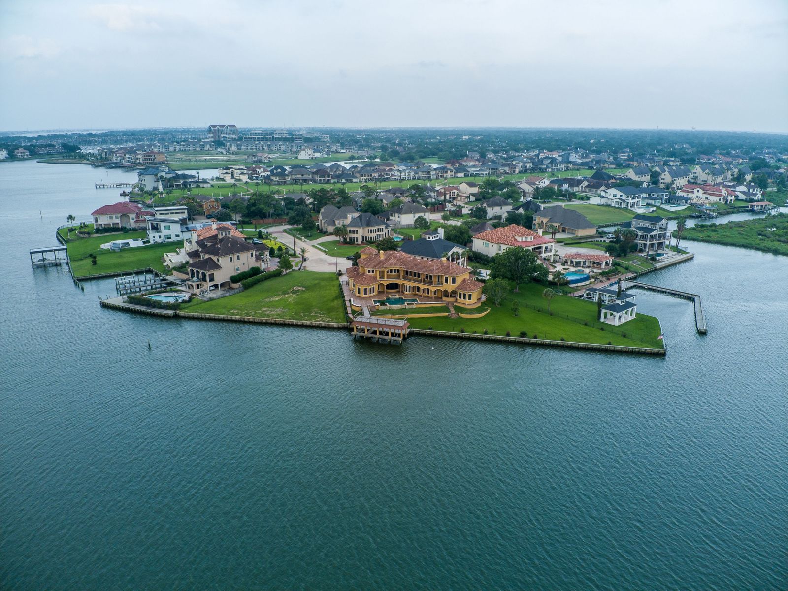 A Hill Country waterfront community near Cedar Park