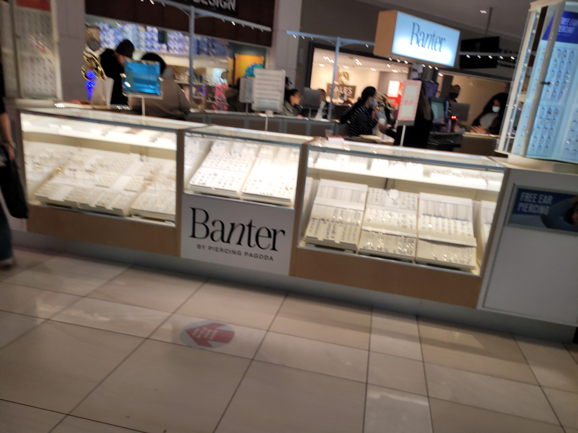Menlo Park Mall in Edison, New Jersey