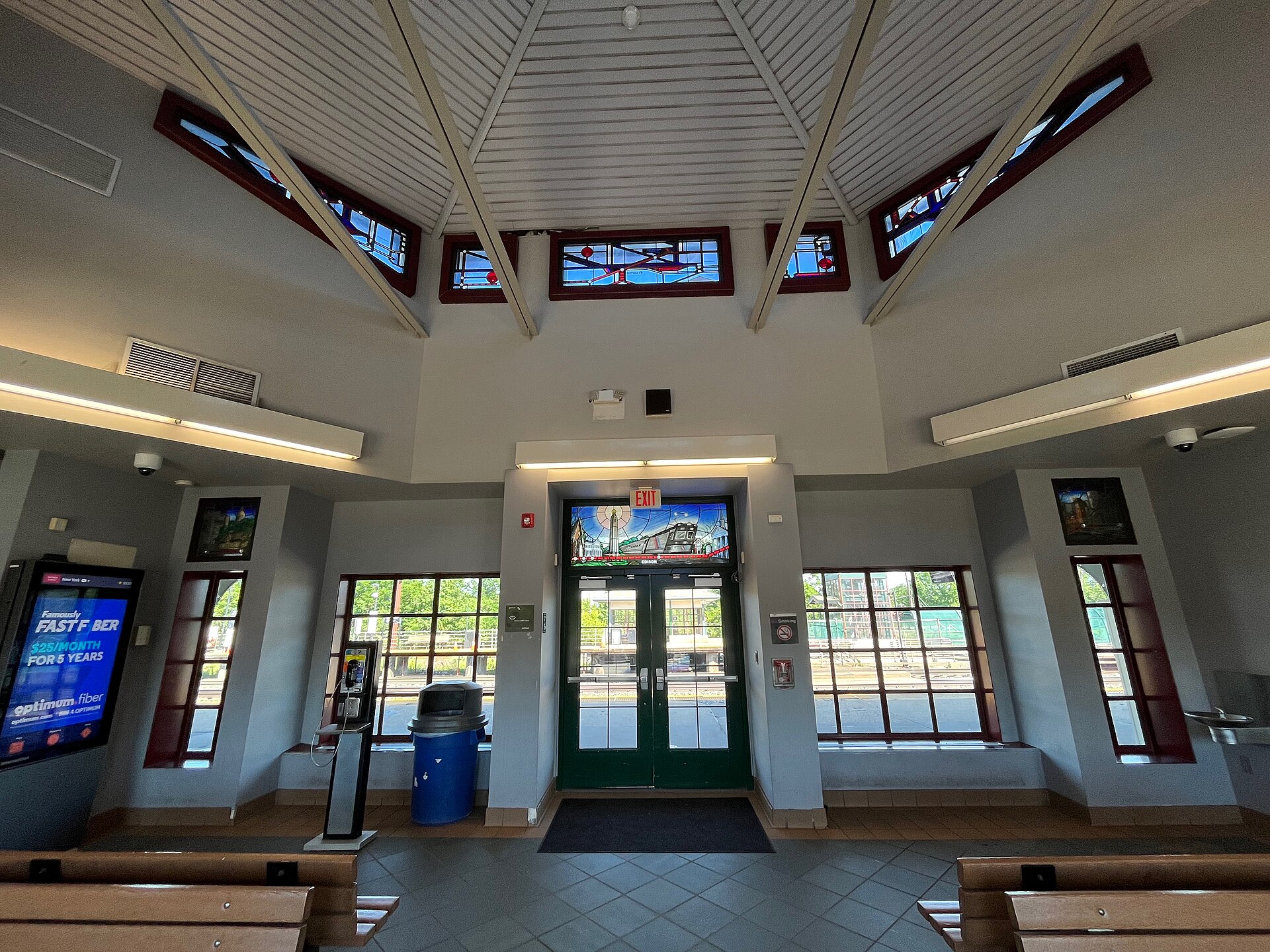 The Edison train station, Middlesex County, New Jersey