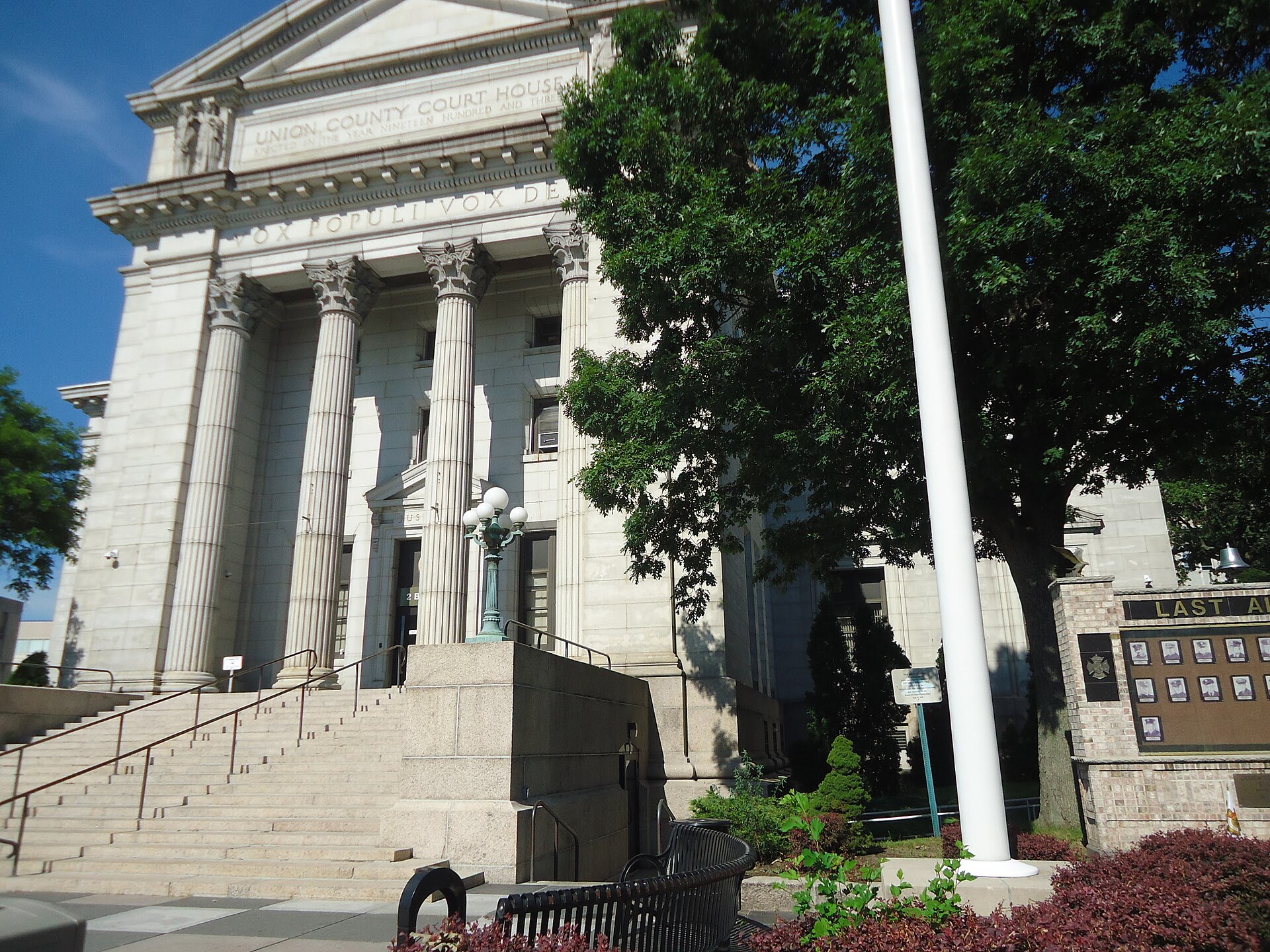 The Union County Courthouse in Elizabeth, the county seat