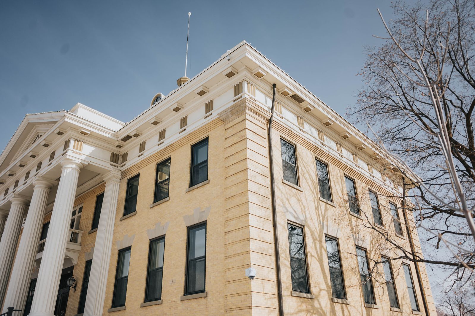 A county courthouse, representative of New City's role as the Rockland County seat