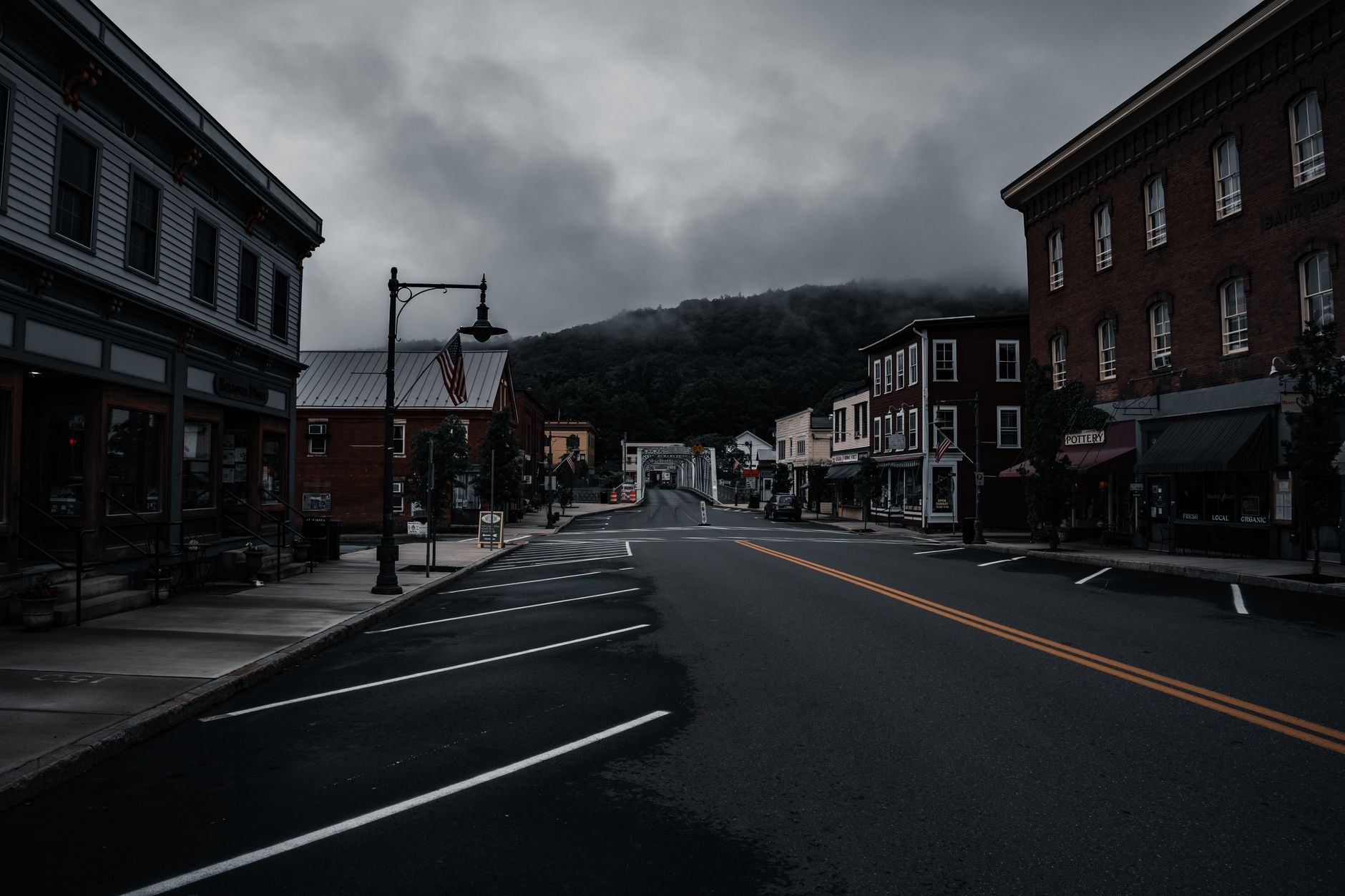 Downtown commercial street, representative of Bloomfield Center along Broad Street