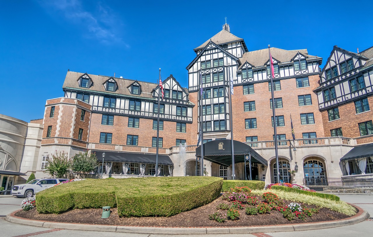 Roanoke — commercial construction market